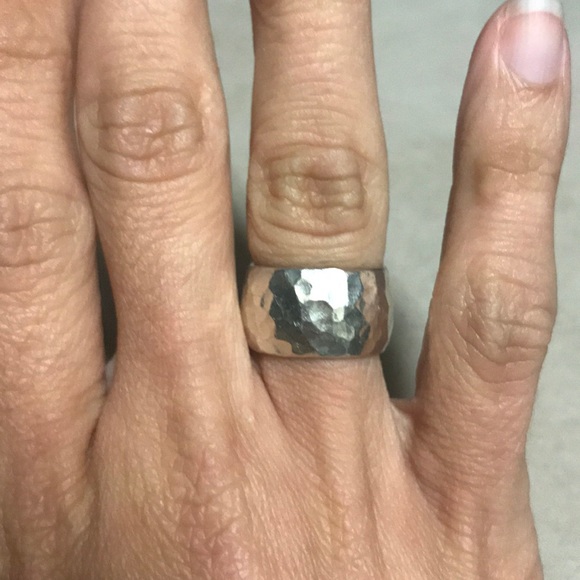 Hammered sterling silver ring - Picture 3 of 3
